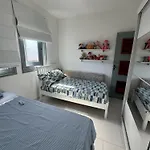 Apartamento Com Piscina